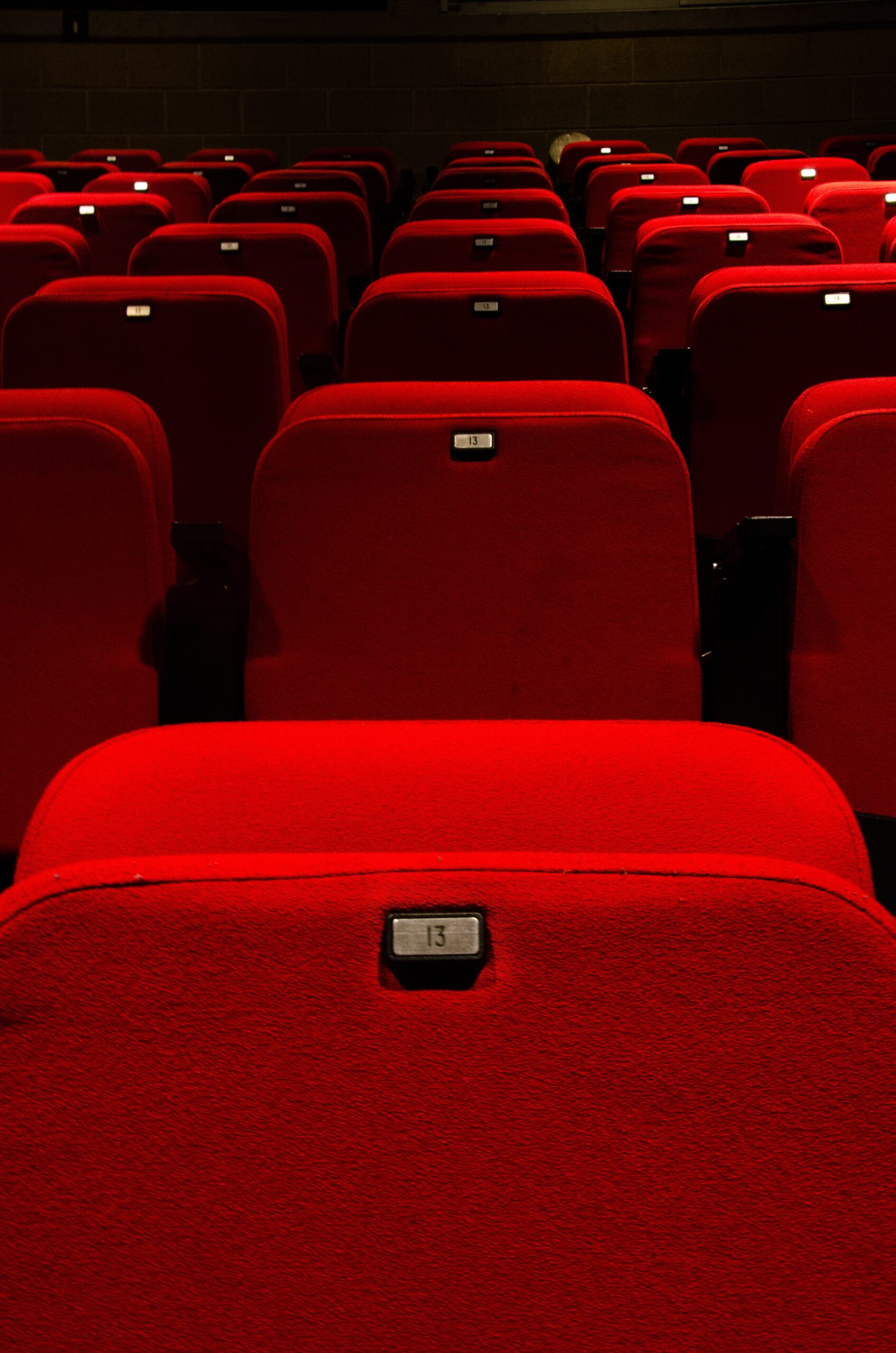 red-magenta-movie-theater-159198